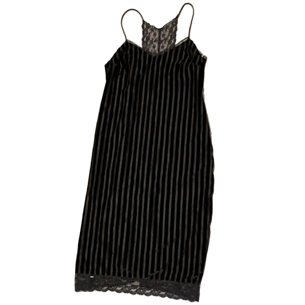 Women's Zara Lace Trimmed Black Velvet Dress V-Neck Chemise Slip Size Small